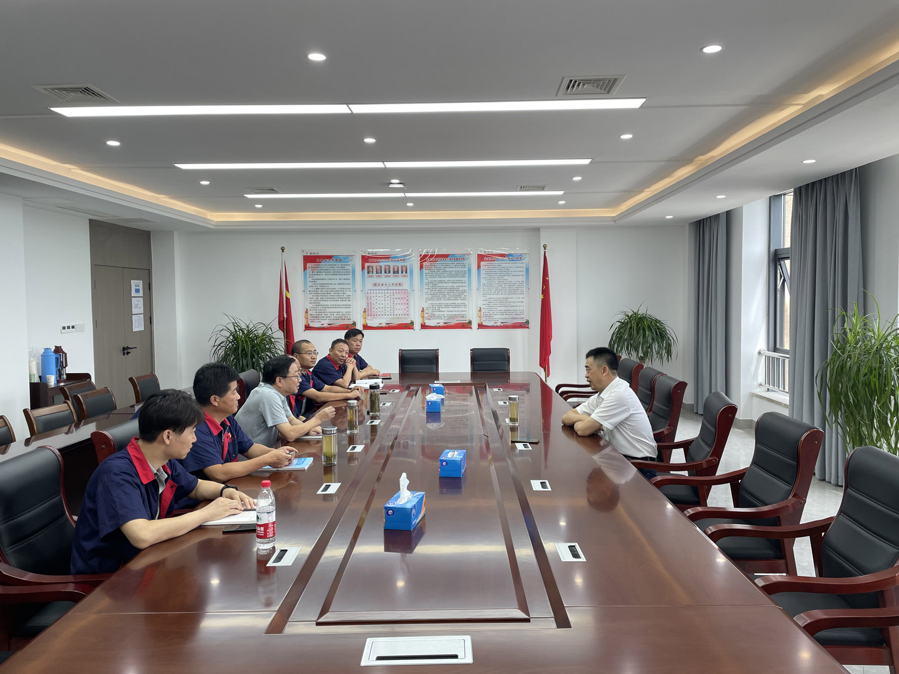 集團公司黨委委員、總工程師周俊到公司調研 